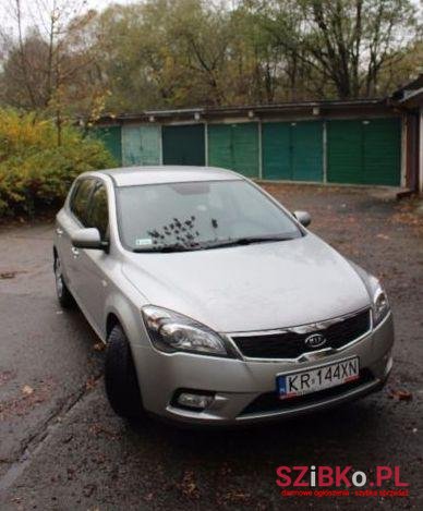 2011' Kia Cee'd photo #1