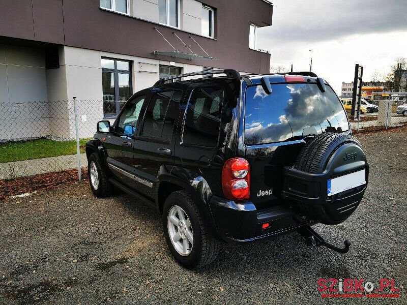 2006' Jeep Cherokee photo #6
