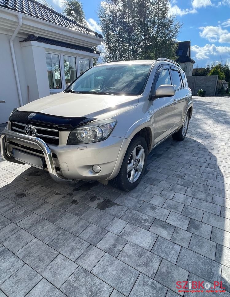 2006' Toyota RAV4 2.2 D-4D Sol 180 photo #3