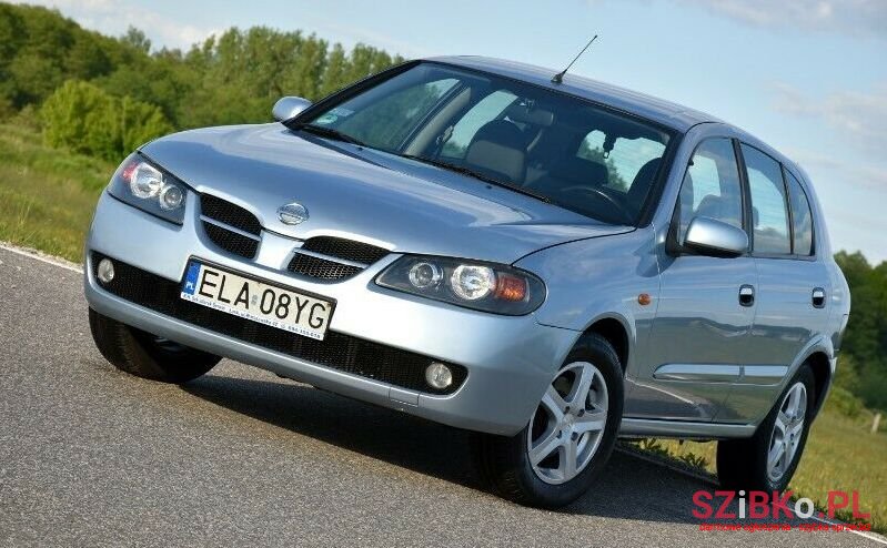 2005' Nissan Almera photo #1
