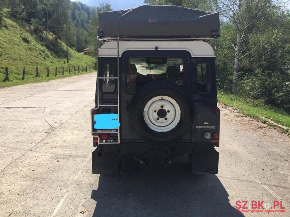 2009' Land Rover Defender 110 photo #6