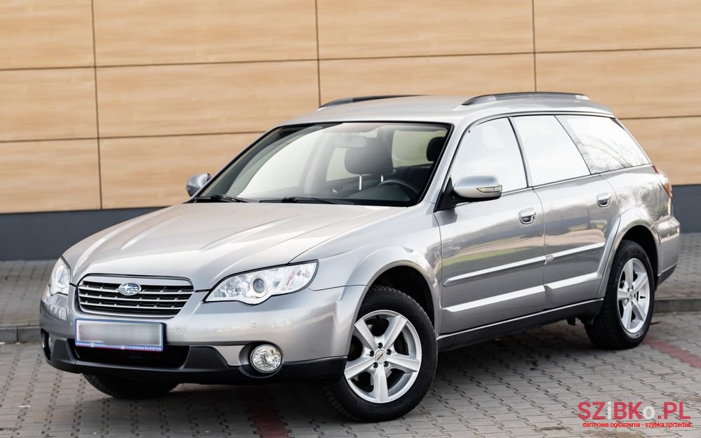 2009' Subaru Outback photo #2