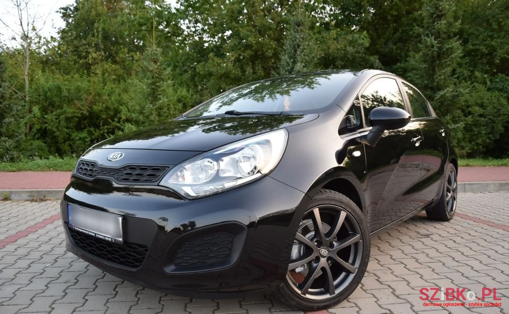 2011' Kia Rio photo #1