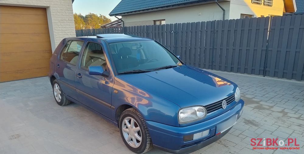 1996' Volkswagen Golf 1.6 photo #6