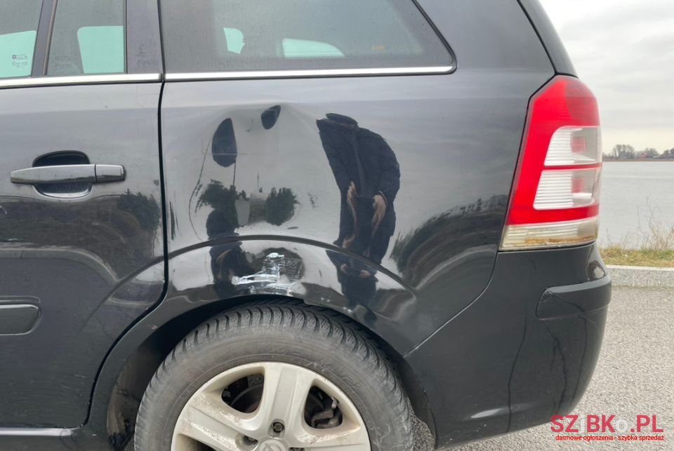 2009' Opel Zafira photo #3