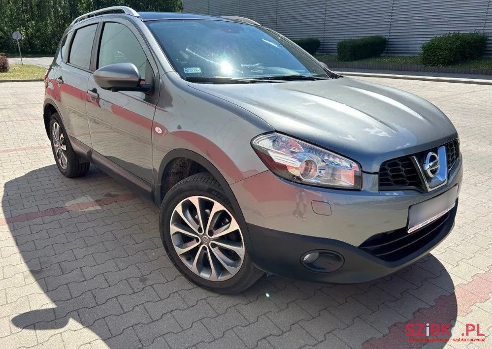 2012' Nissan Qashqai 2.0 4X4 360 Cvt photo #2