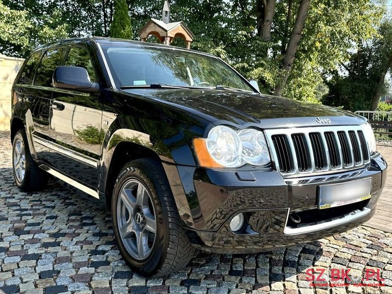 2010' Jeep Grand Cherokee photo #2