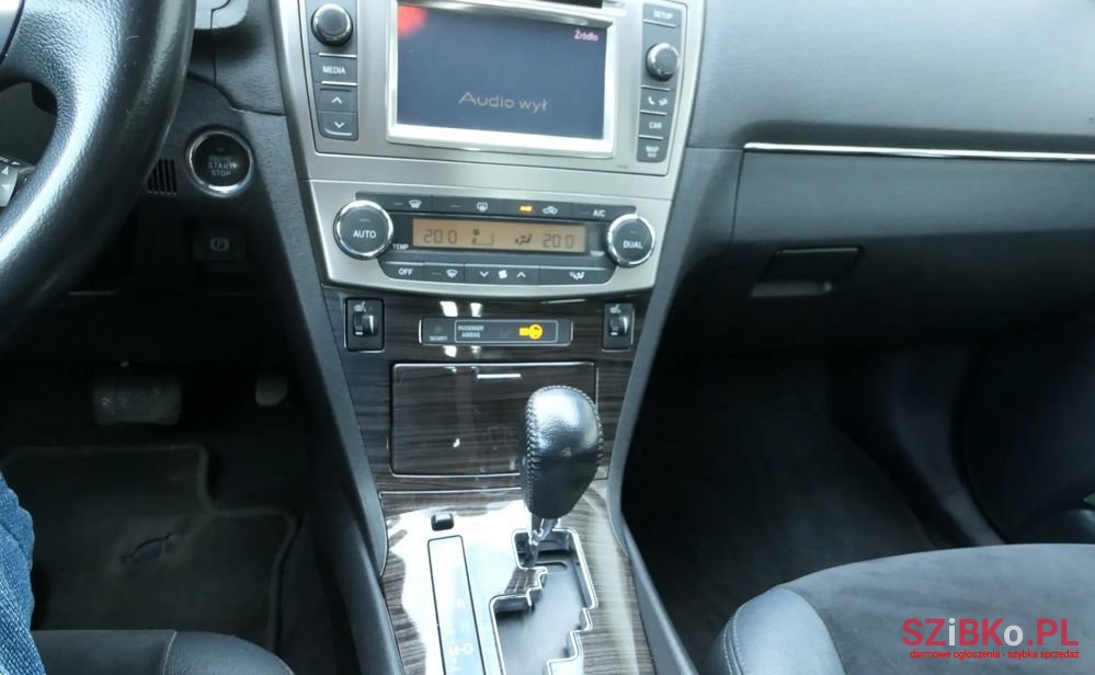 2012' Toyota Avensis 2.0 Prestige Ms photo #4