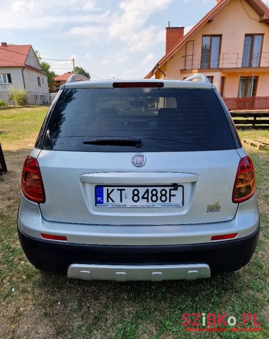 2009' Fiat Sedici photo #4