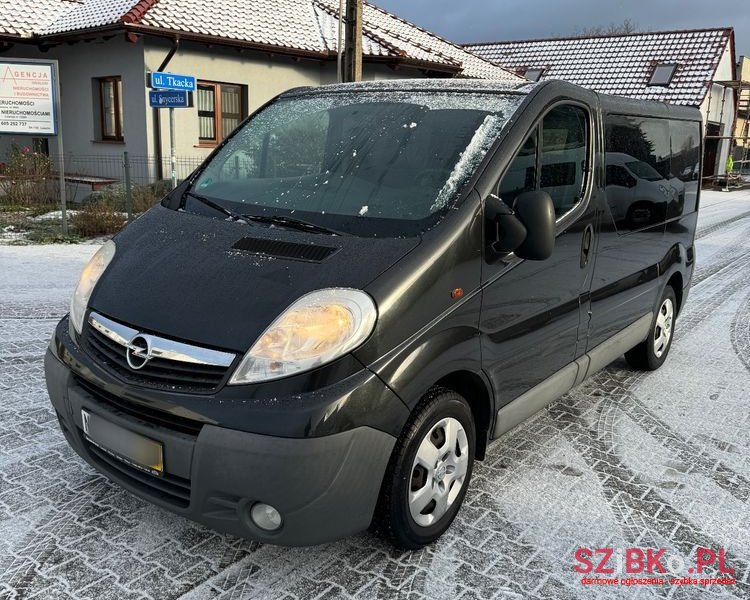 2013' Opel Vivaro photo #2