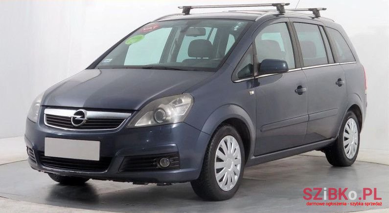 2007' Opel Zafira photo #1
