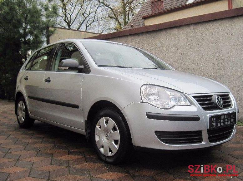 2006' Volkswagen Polo photo #2