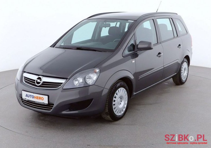 2014' Opel Zafira photo #1