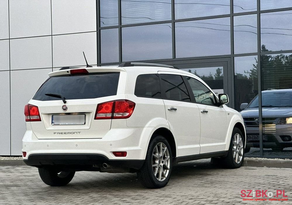 2013' Fiat Freemont 2.0 Multijet photo #5