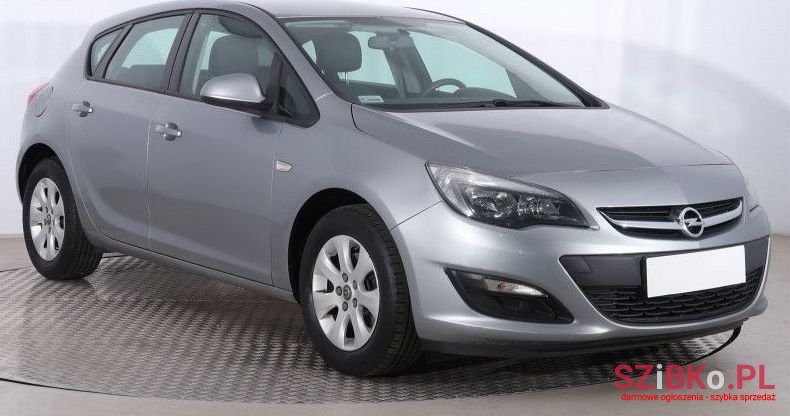 2015' Opel Astra photo #1