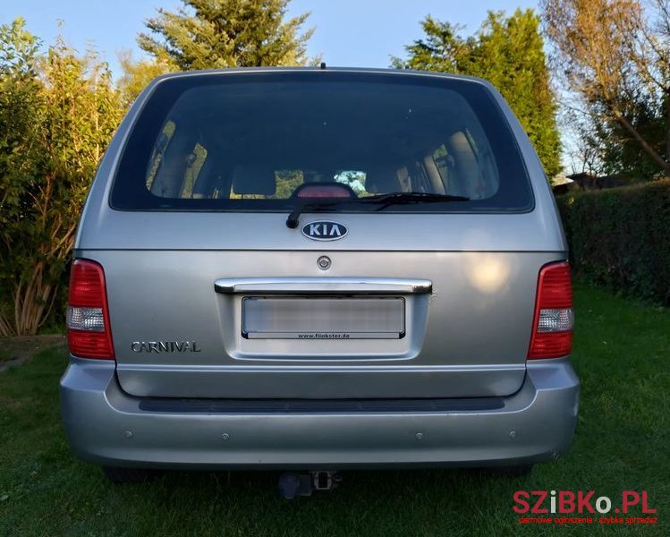 2004' Kia Carnival photo #3