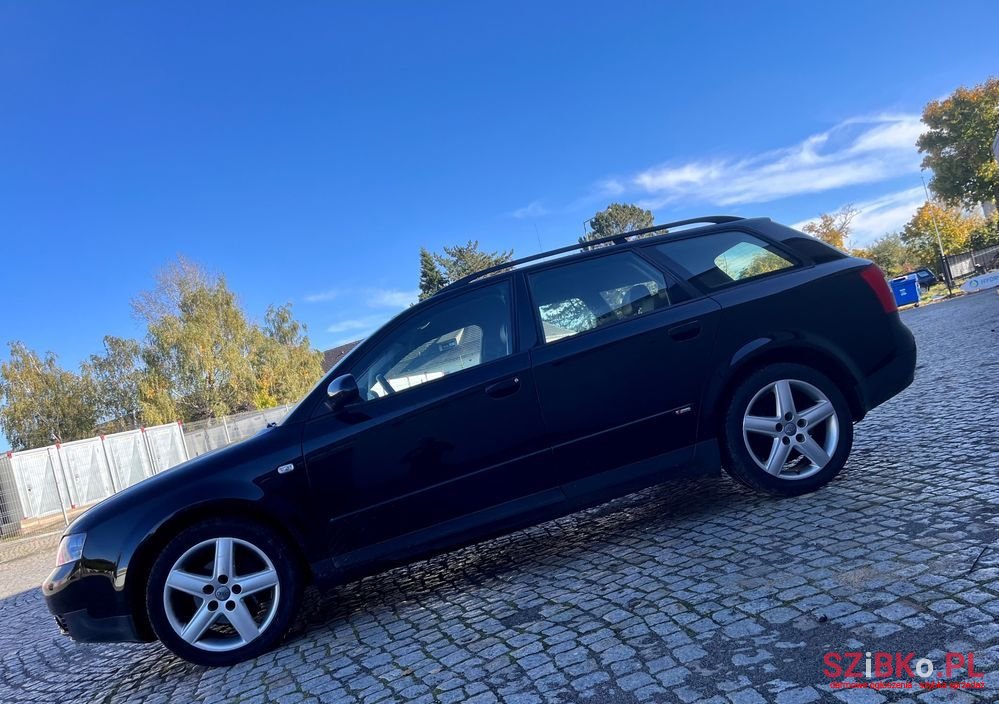 2002' Audi A4 Avant photo #6