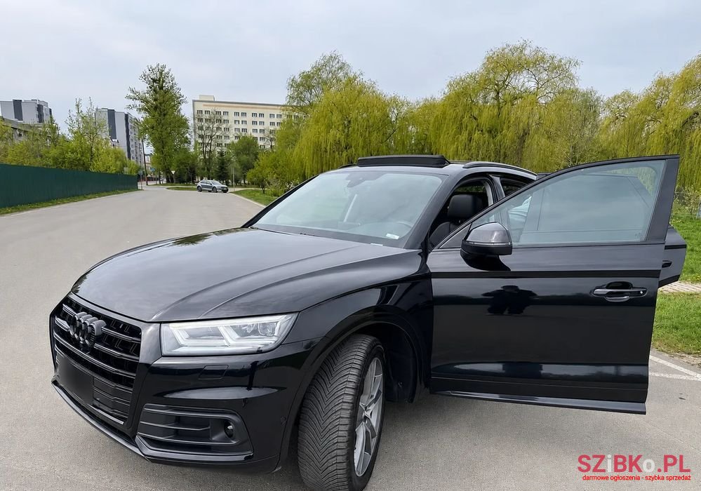 2019' Audi Q5 photo #5