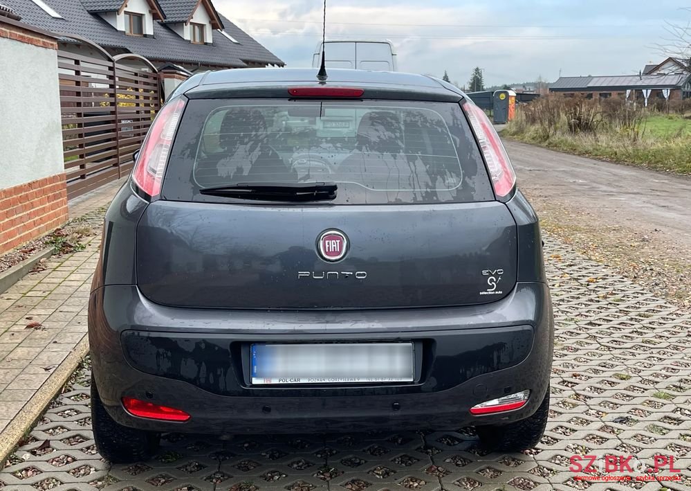 2010' Fiat Punto Evo photo #5