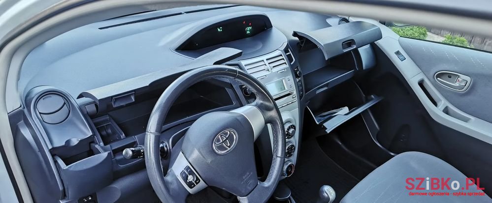 2008' Toyota Yaris 1.3 Sol Premium photo #6