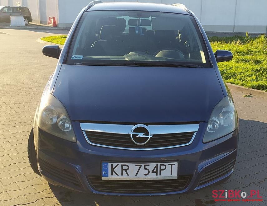2007' Opel Zafira photo #4
