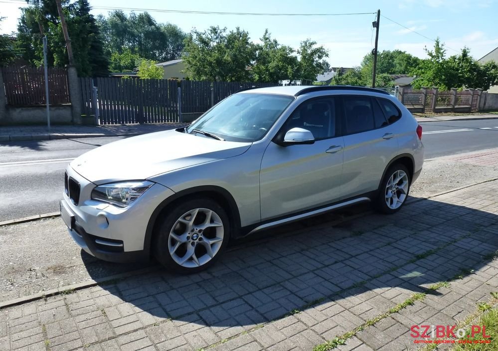 2013' BMW X1 Xdrive18D Xline photo #3