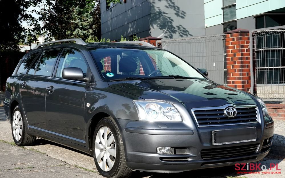 2006' Toyota Avensis 1.8 Vvt-I Combi Sol photo #1