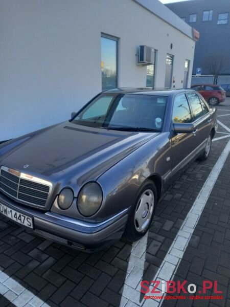 1996' Mercedes-Benz Klasa E photo #1