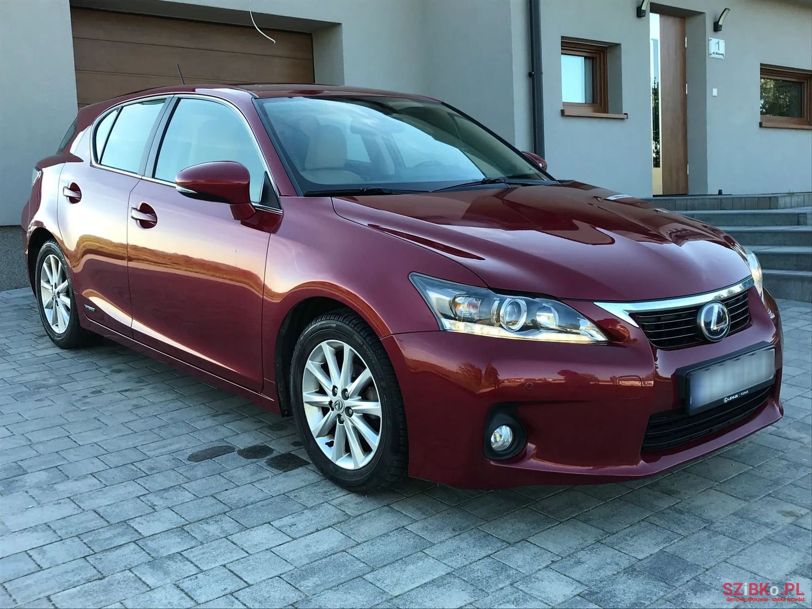 2011' Lexus CT photo #2