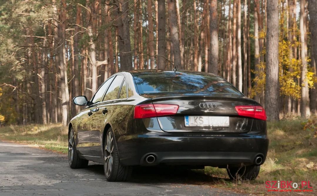 2011' Audi A6 S-Tronic photo #3