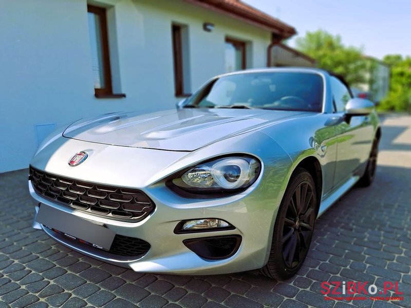 2020' Fiat 124 Spider photo #1