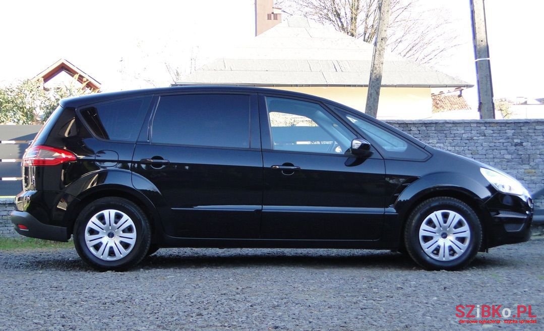 2010' Ford S-Max photo #3