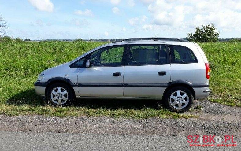 2000' Opel Zafira photo #1
