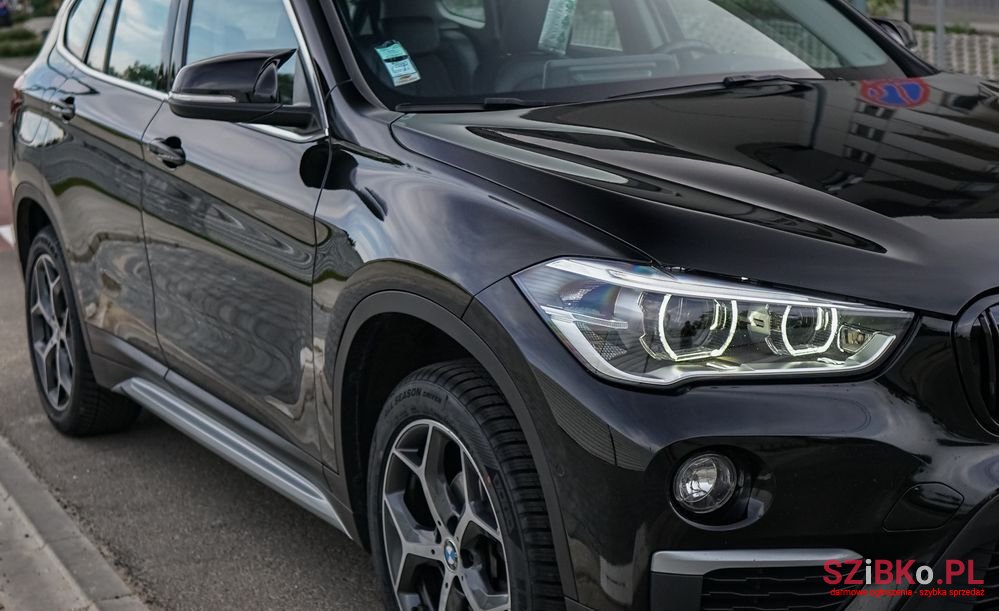 2018' BMW X1 Sdrive16D Xline photo #3