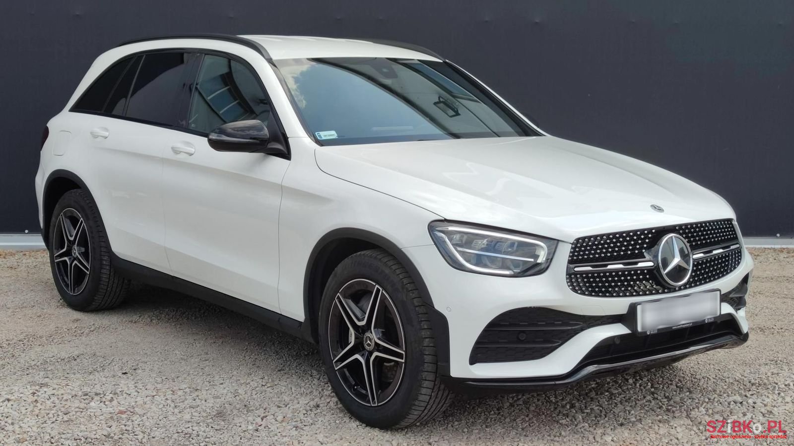 2022' Mercedes-Benz GLC photo #2
