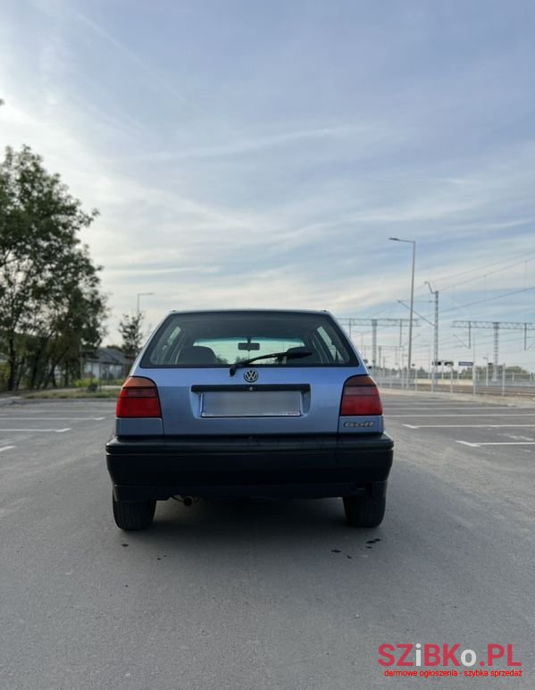 1994' Volkswagen Golf 1.6 photo #6