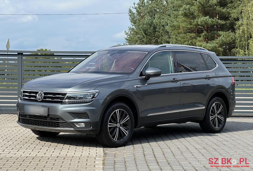 2019' Volkswagen Tiguan Allspace photo #2