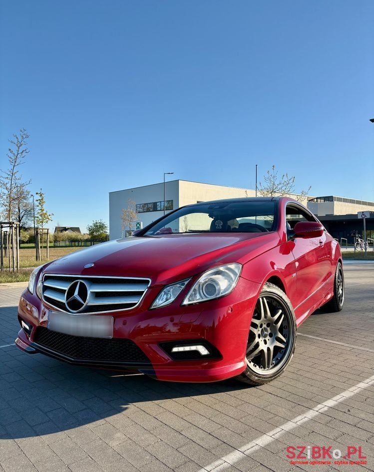 2009' Mercedes-Benz E-Class 350 Cdi Blueeff photo #1