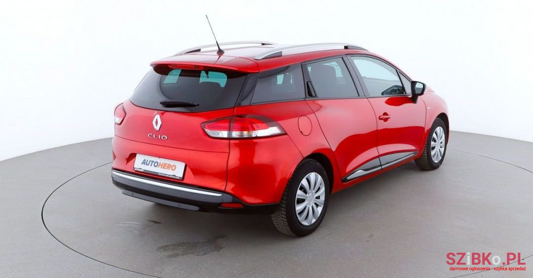 2015' Renault Clio photo #3