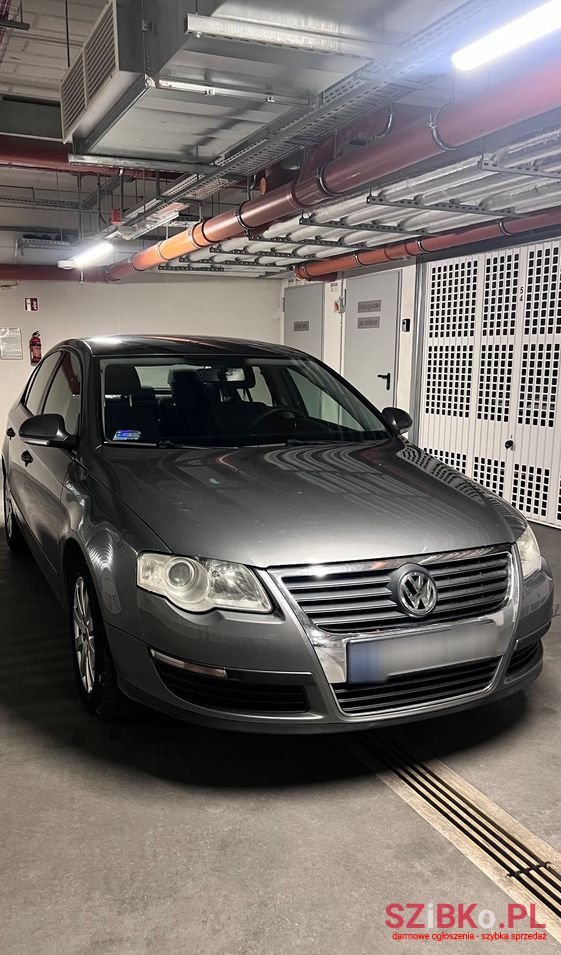 2007' Volkswagen Passat photo #3