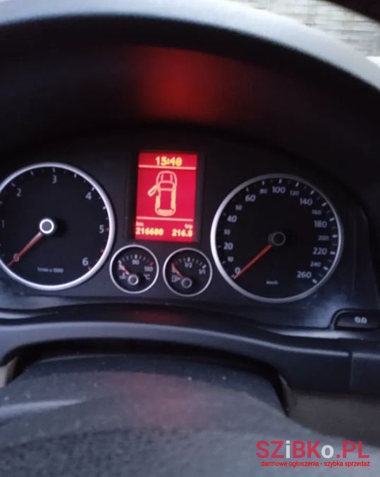 2008' Volkswagen Tiguan photo #5