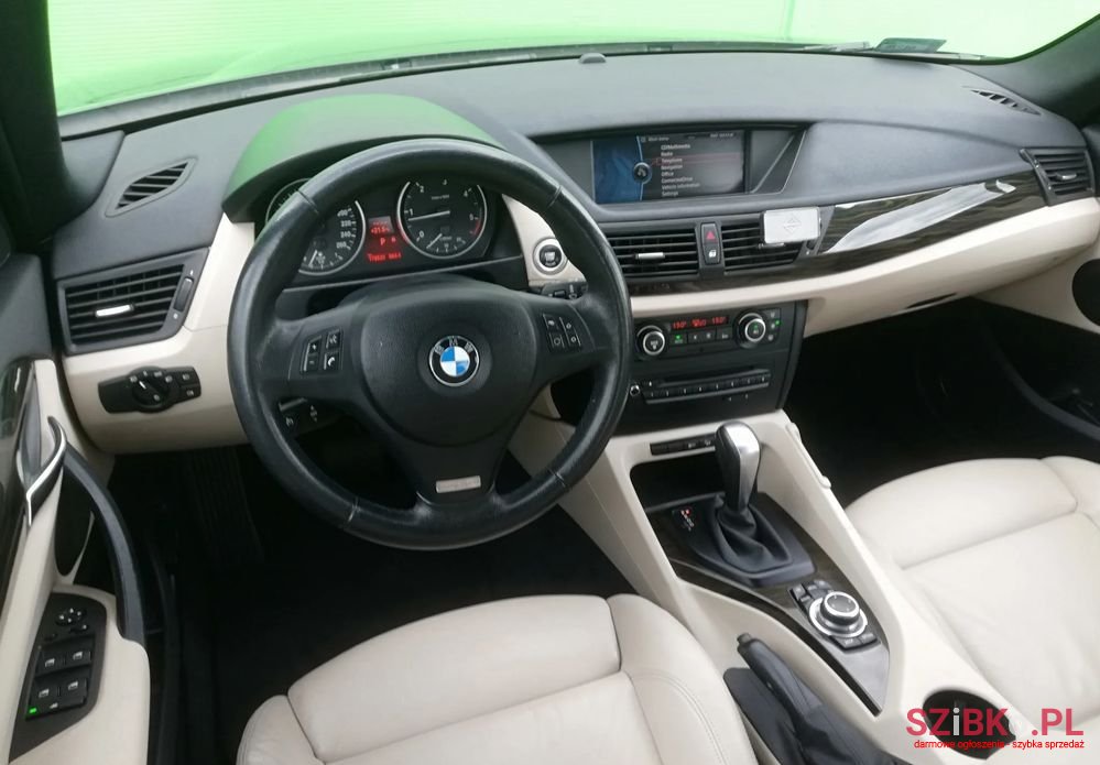 2011' BMW X1 Xdrive20D photo #6