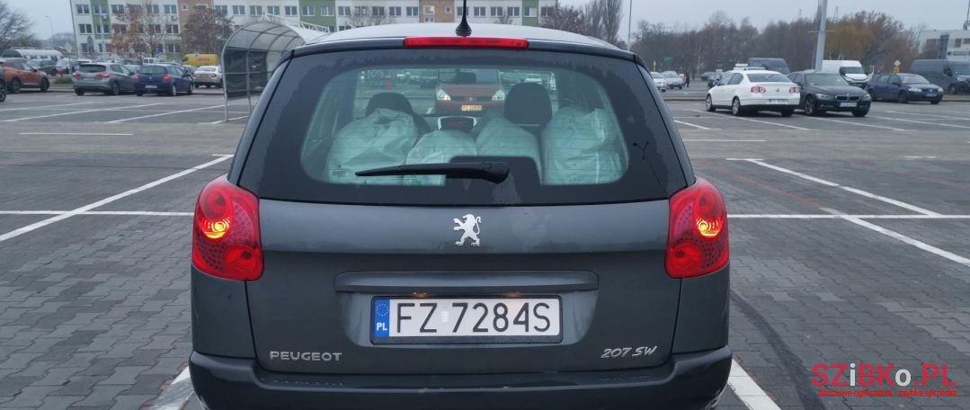 2010' Peugeot 207 photo #4
