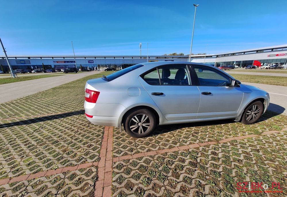 2016' Skoda Octavia 1.6 Tdi Active photo #3
