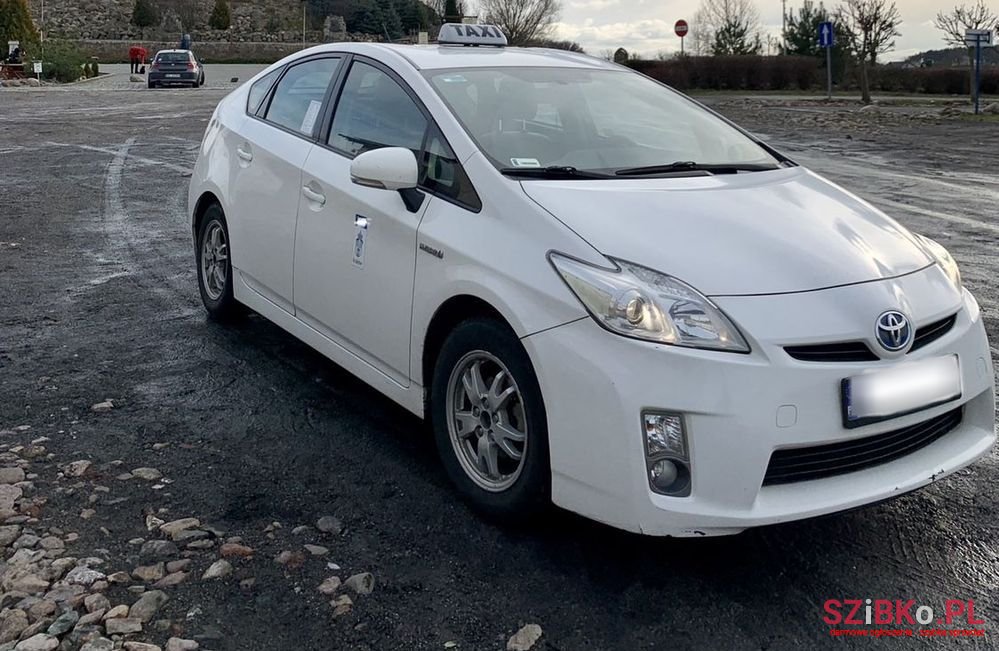 2010' Toyota Prius photo #1