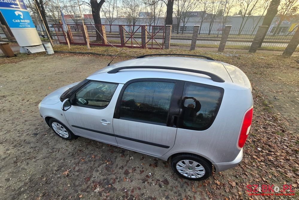 2009' Skoda Roomster photo #6
