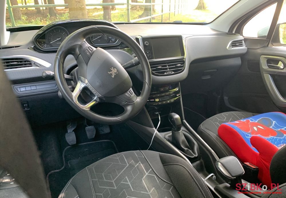 2018' Peugeot 2008 82 Vti Active photo #5