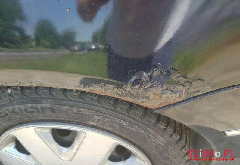 2005' Volkswagen Passat photo #1