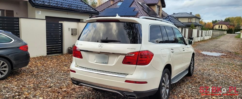 2013' Mercedes-Benz GL photo #5