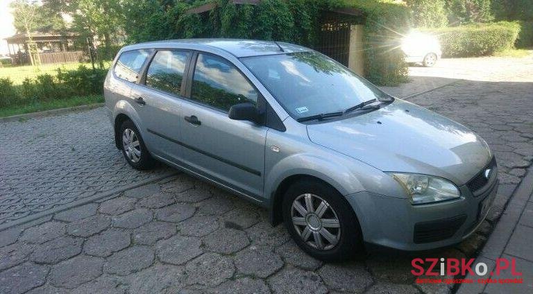 2005' Ford Focus photo #1